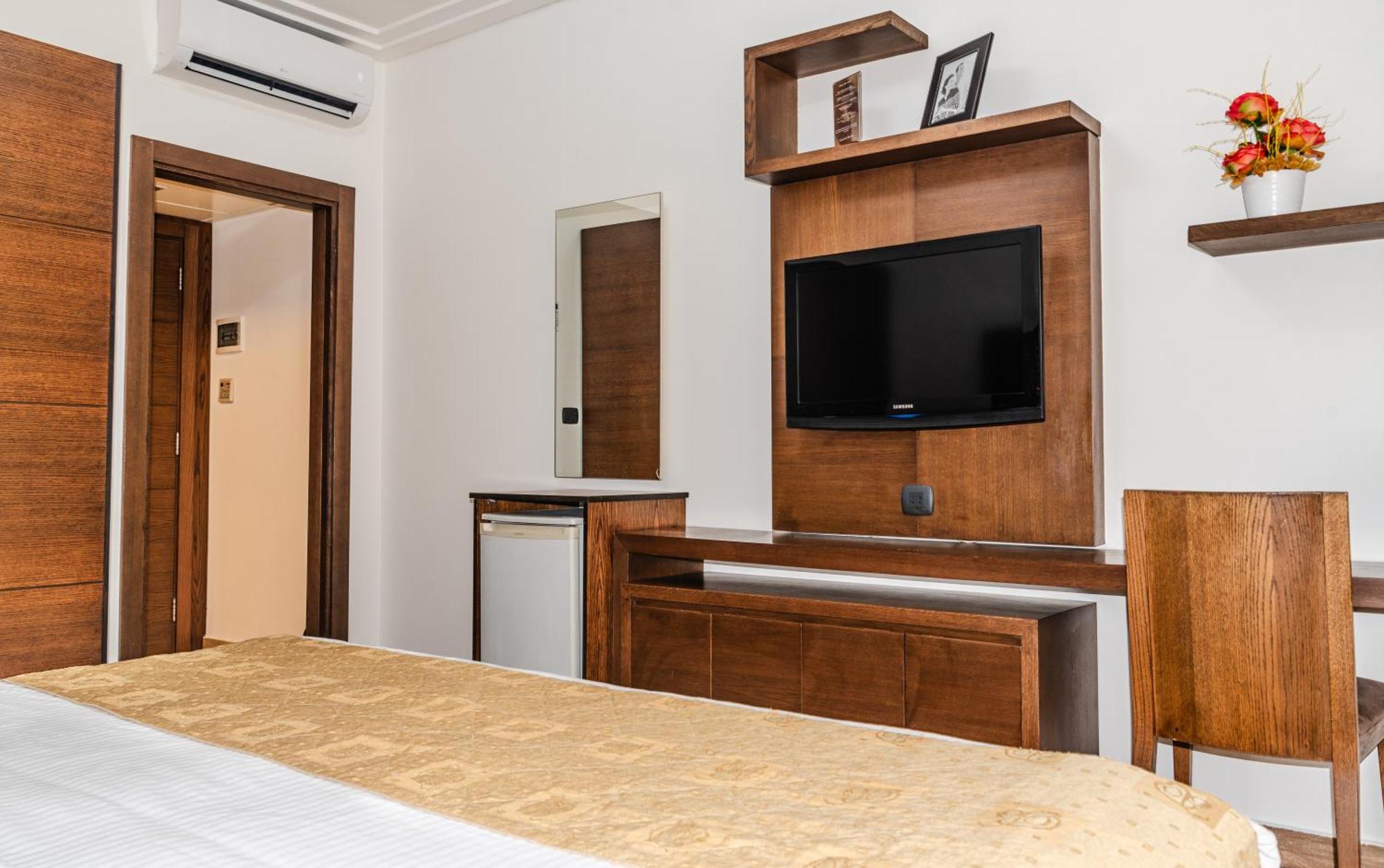 Britannia Suites Бейрут Экстерьер фото
