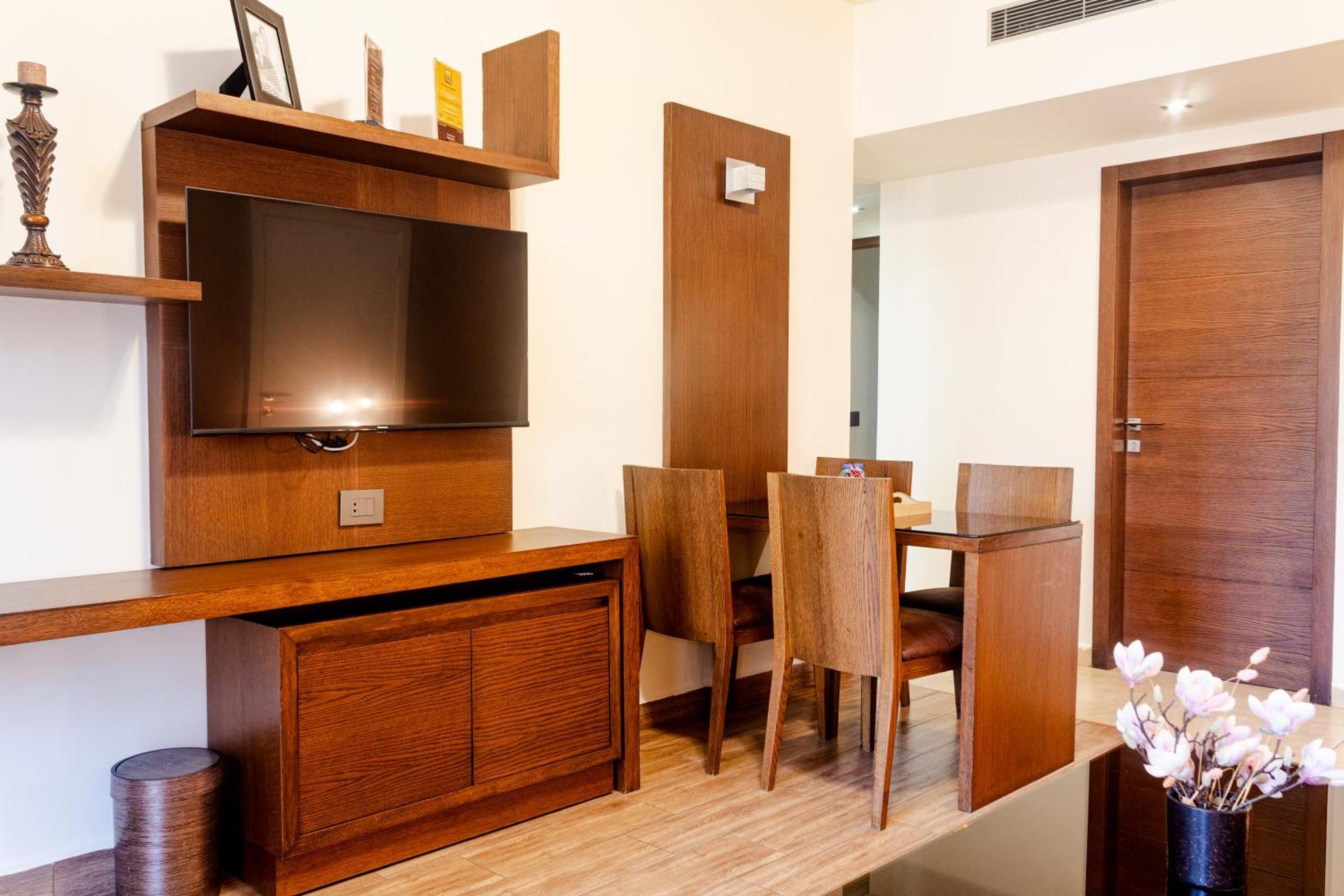 Britannia Suites Бейрут Экстерьер фото