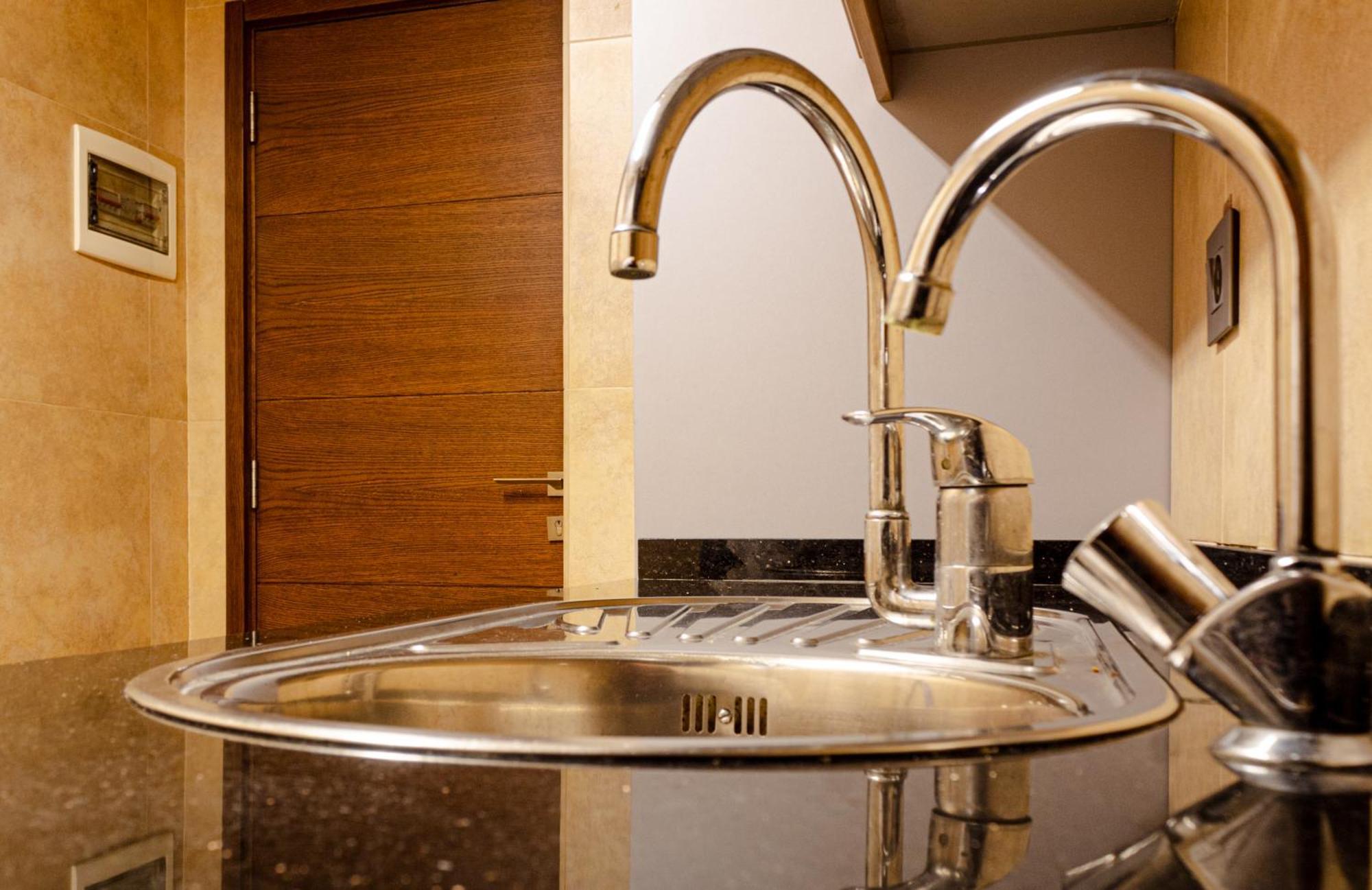 Britannia Suites Бейрут Экстерьер фото