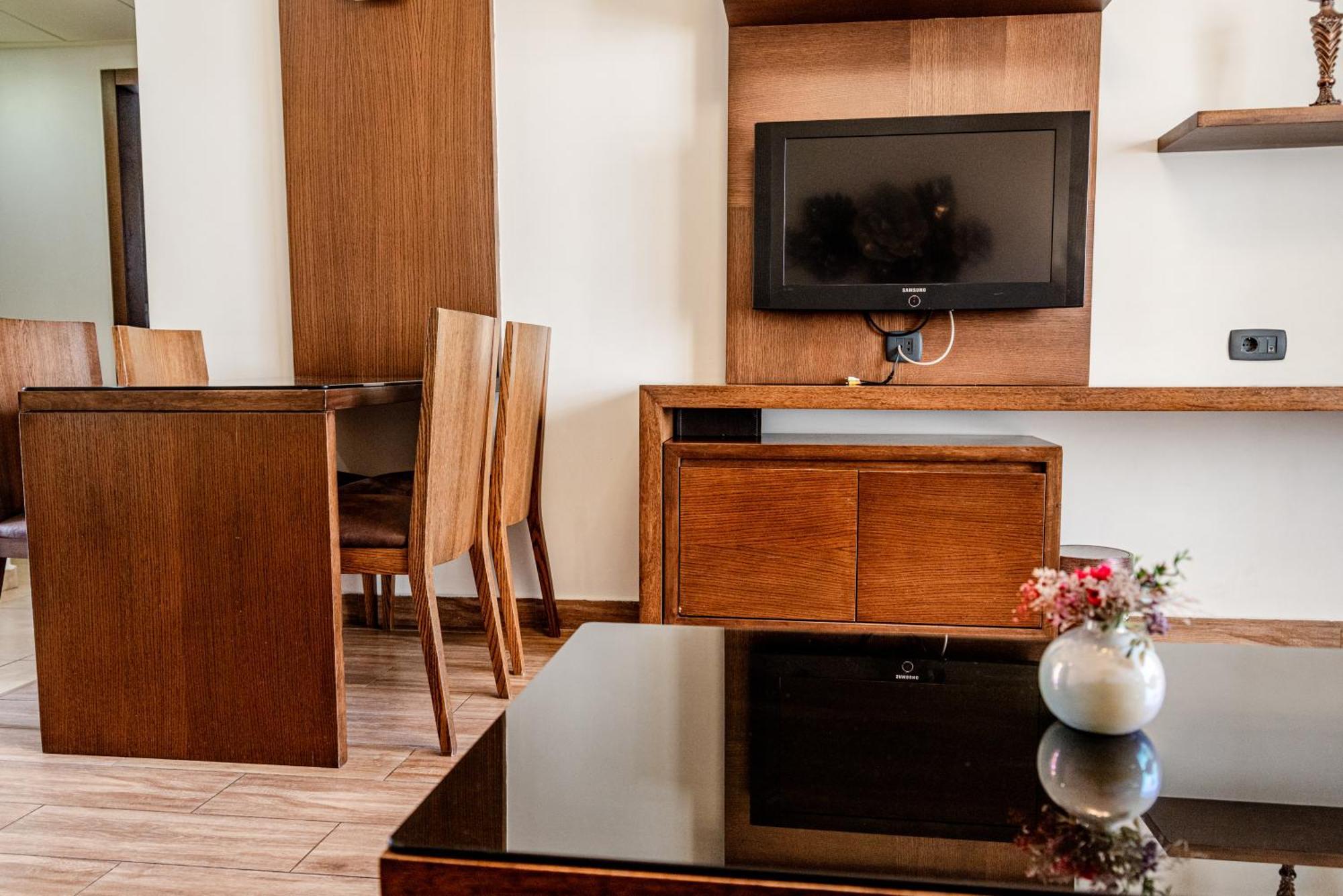 Britannia Suites Бейрут Экстерьер фото
